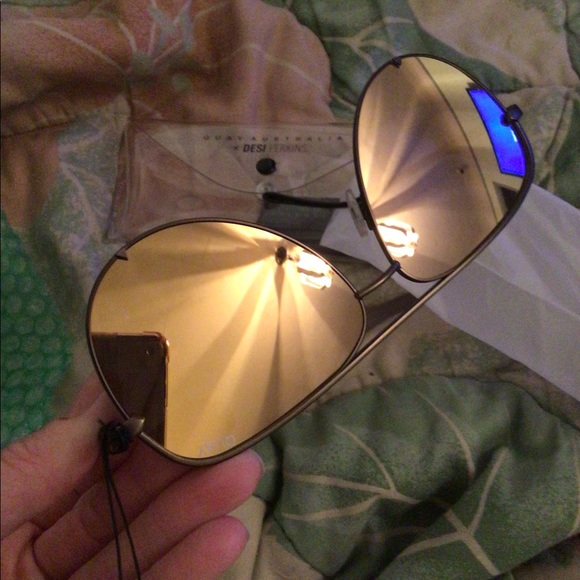 ! 1 left! Rare! Quay green gold high key Sunnies - Picture 5 of 10